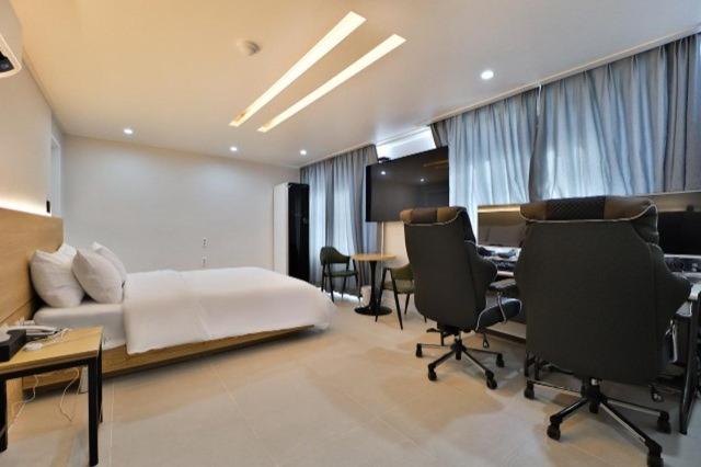 Changnyeong Hotel 74st - Ferienwohnung Changnyeong