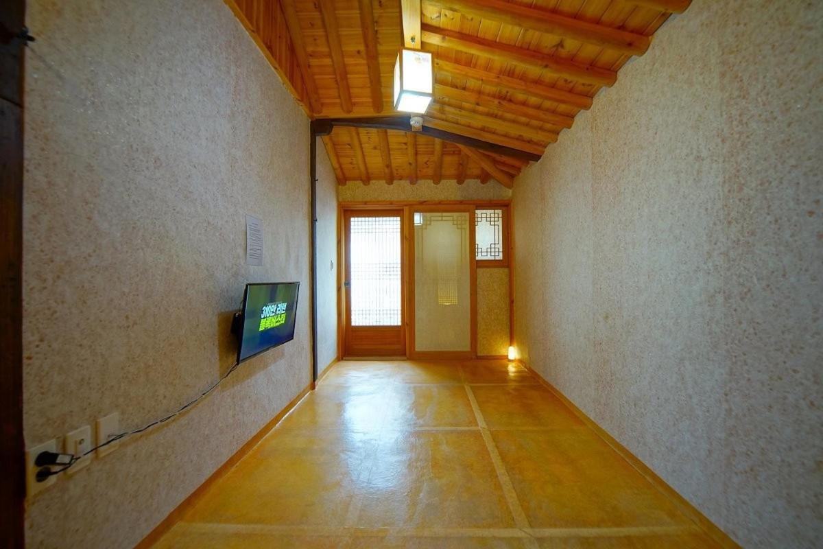 quadruple room 2
