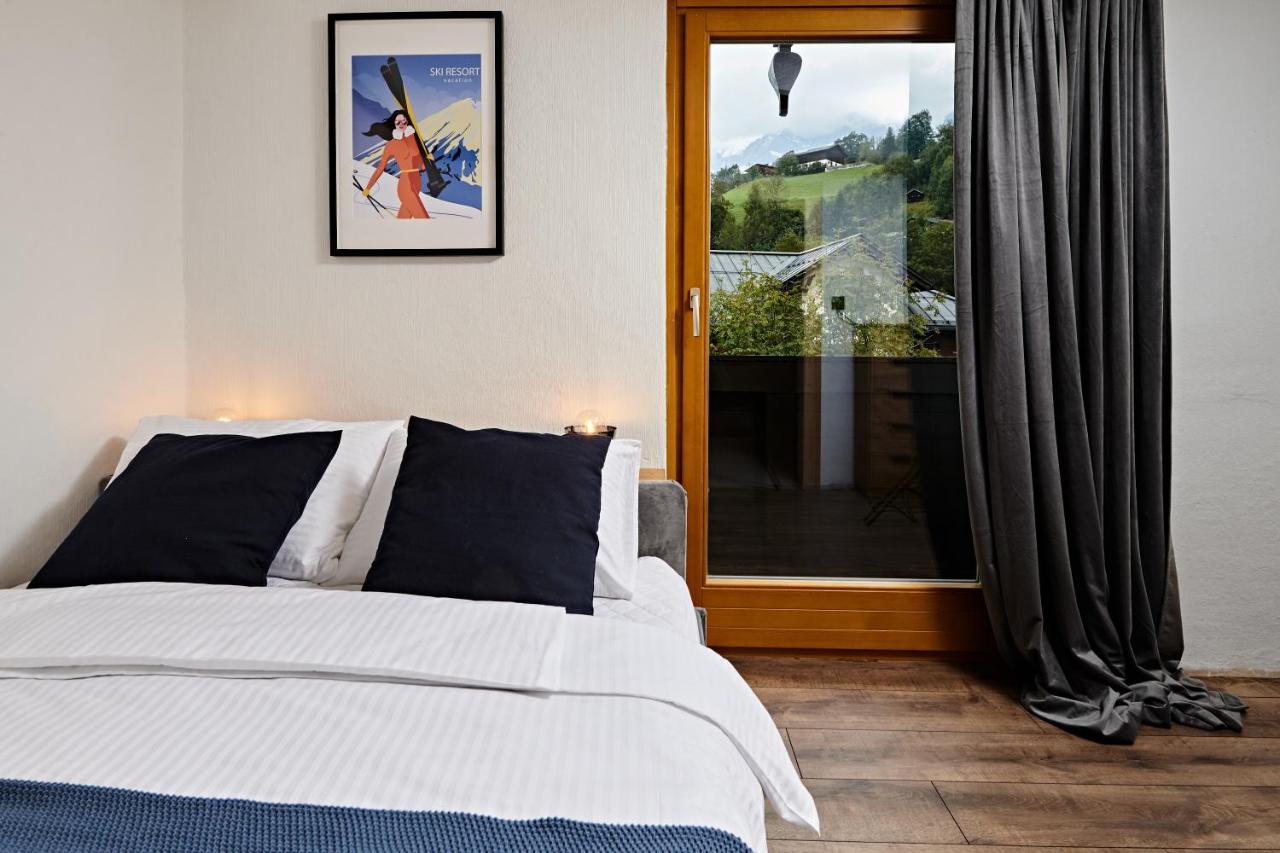 Three-Bedroom Premium Apartment with Balcony