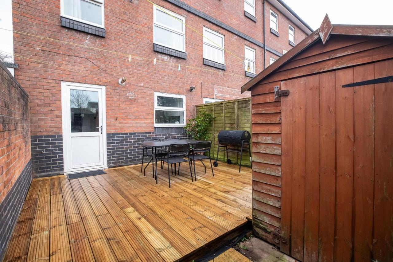 Stunning Cardiff Wharf View 4 Bed Free Parking - B&B Cardiff