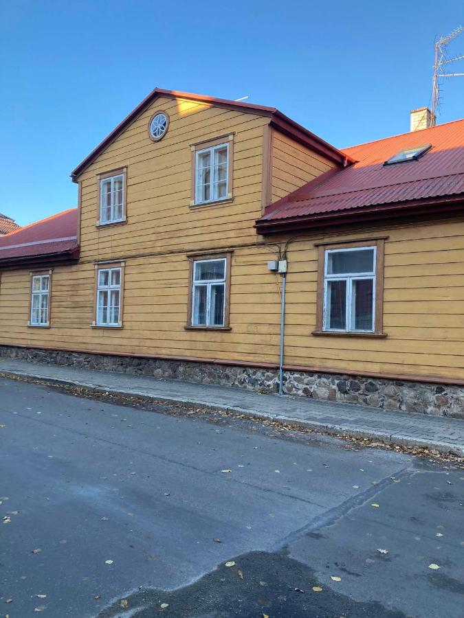 Country Home Apartment - B&B Viljandi