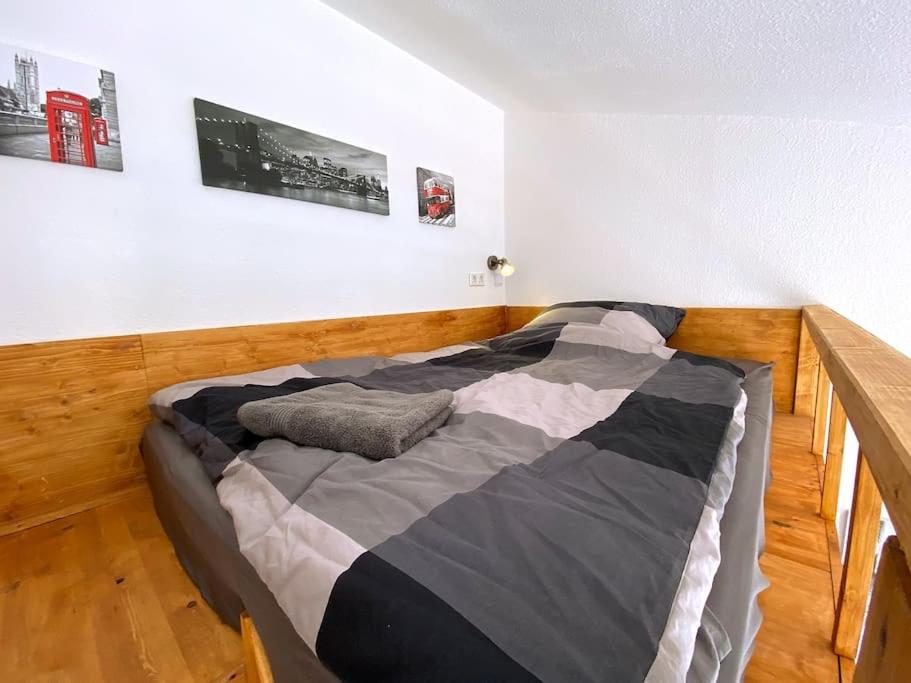 Traumhaftes Dachterrassen Apartment Dudweiler Uni - Ferienwohnung Saarbrücken