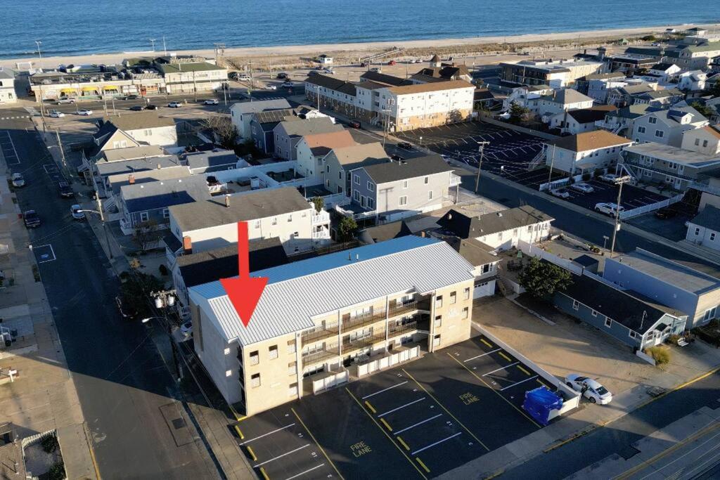 One Block to the Beach and Boardwalk in Seaside Park - B&B
