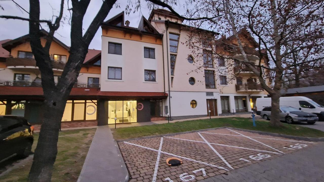 Apartment whit balcony and lake view Bratislava Checkin - Drazdiak - B&B