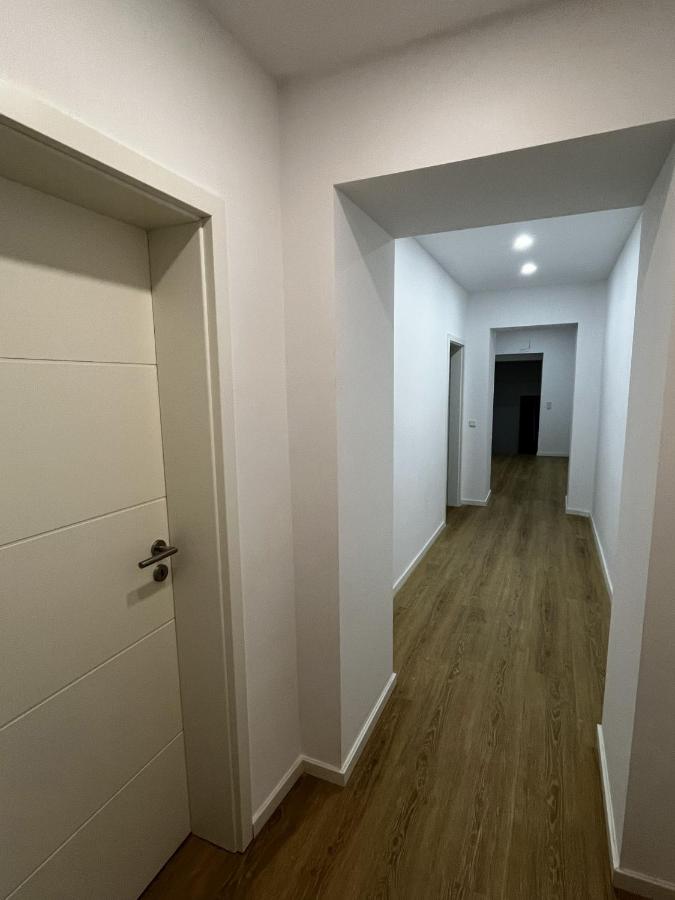 Apartment mit 4 Schlafzimmern und einem Balkon