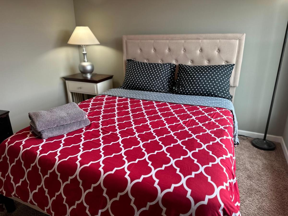 Queen Room with Shared Bathroom