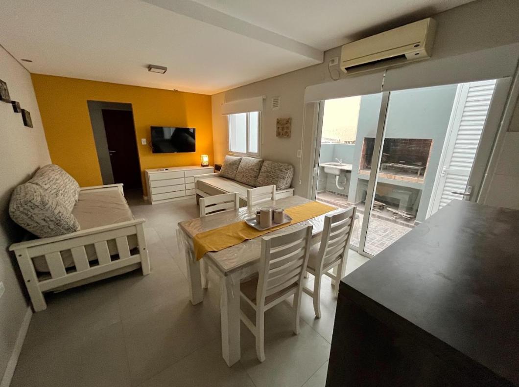 Depto A con PARRILLA 1dorm - Departamentos Aguado - Alquileres RV - Chambres d’hôtes