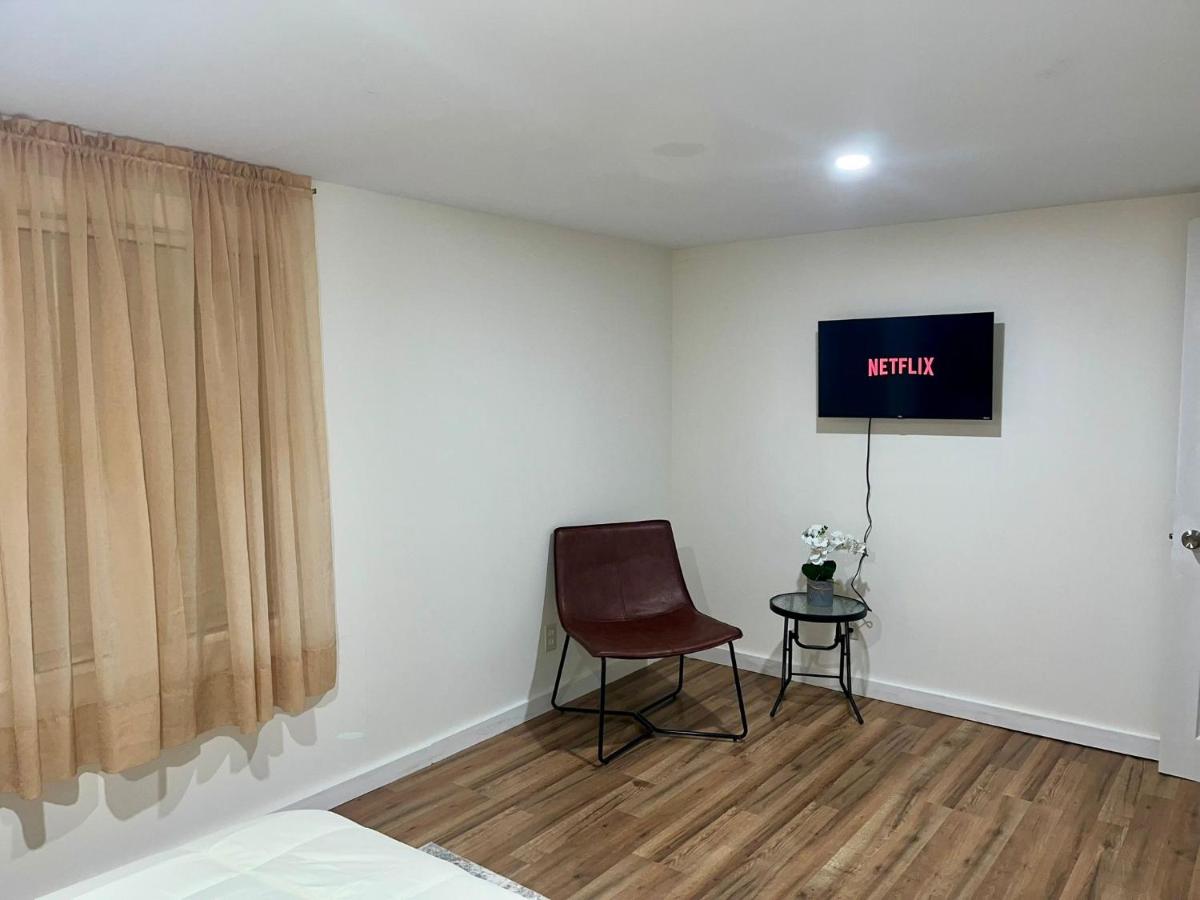 Spacious 4BR home w 2BA, a workspace & king bed! - Bed and Breakfast Fort Plain
