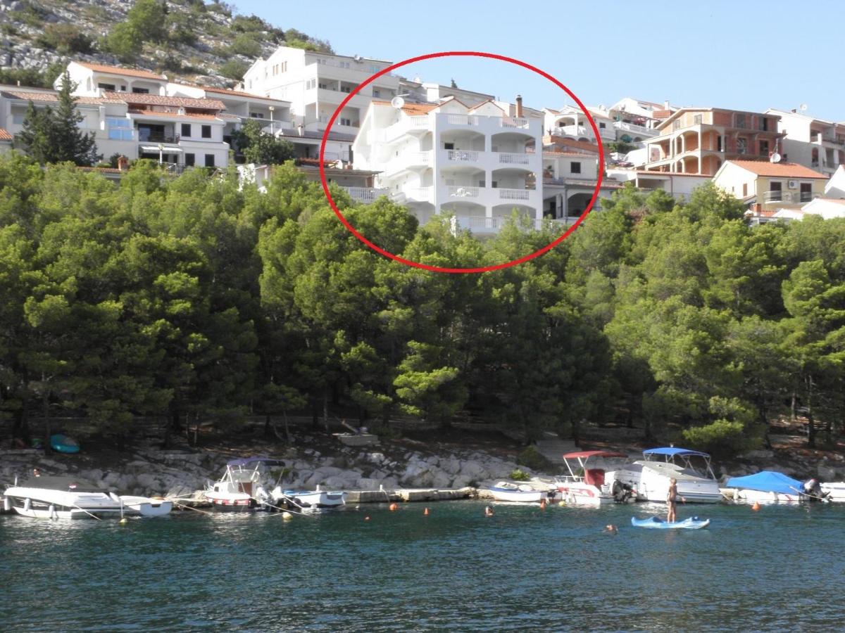 Apartments Snjeza - Bed and Breakfast