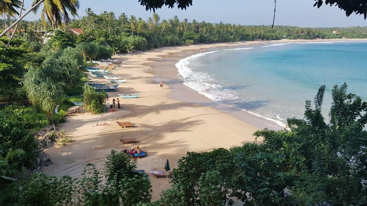 Mindiya Turtle Waves Talalla - Bed and Breakfast