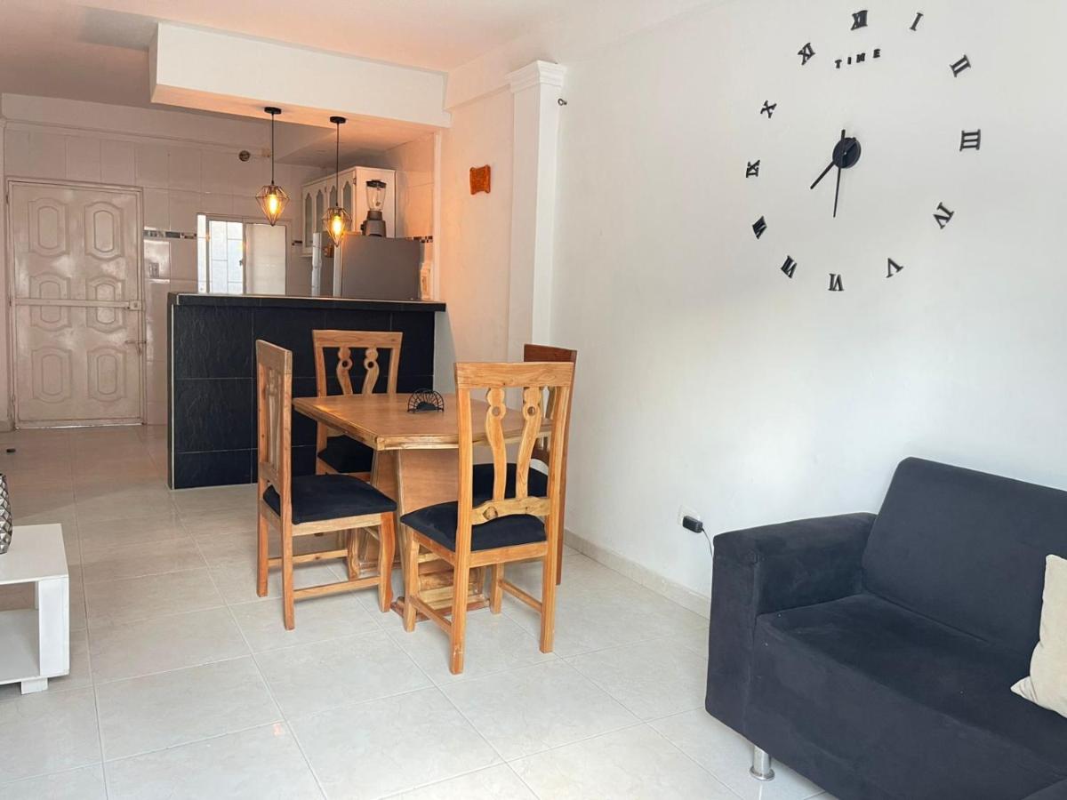Apto céntrico torices 1 piso 2 habitaciones - B&B Cartagena de Indias