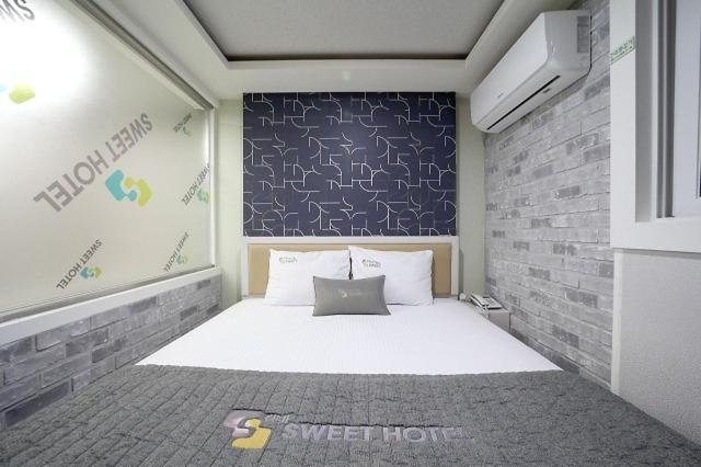 Daegu Gyeongbuk University Sweet Hotel - B&B Daegu