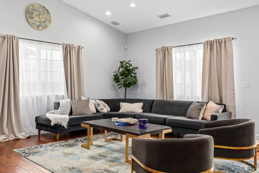Goode Homes Luxury Family Home - Ferienwohnung