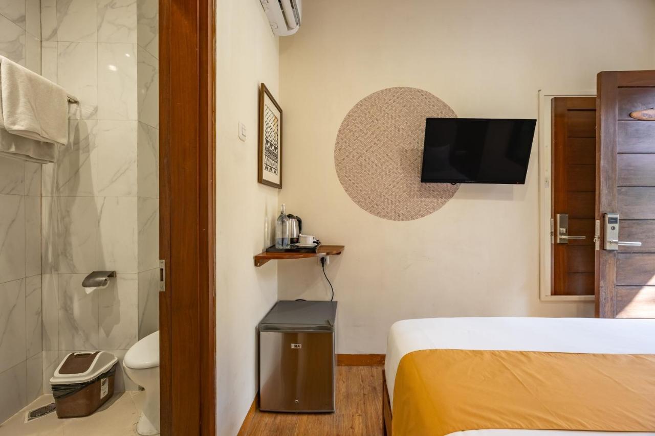 Queen Room with Pool View