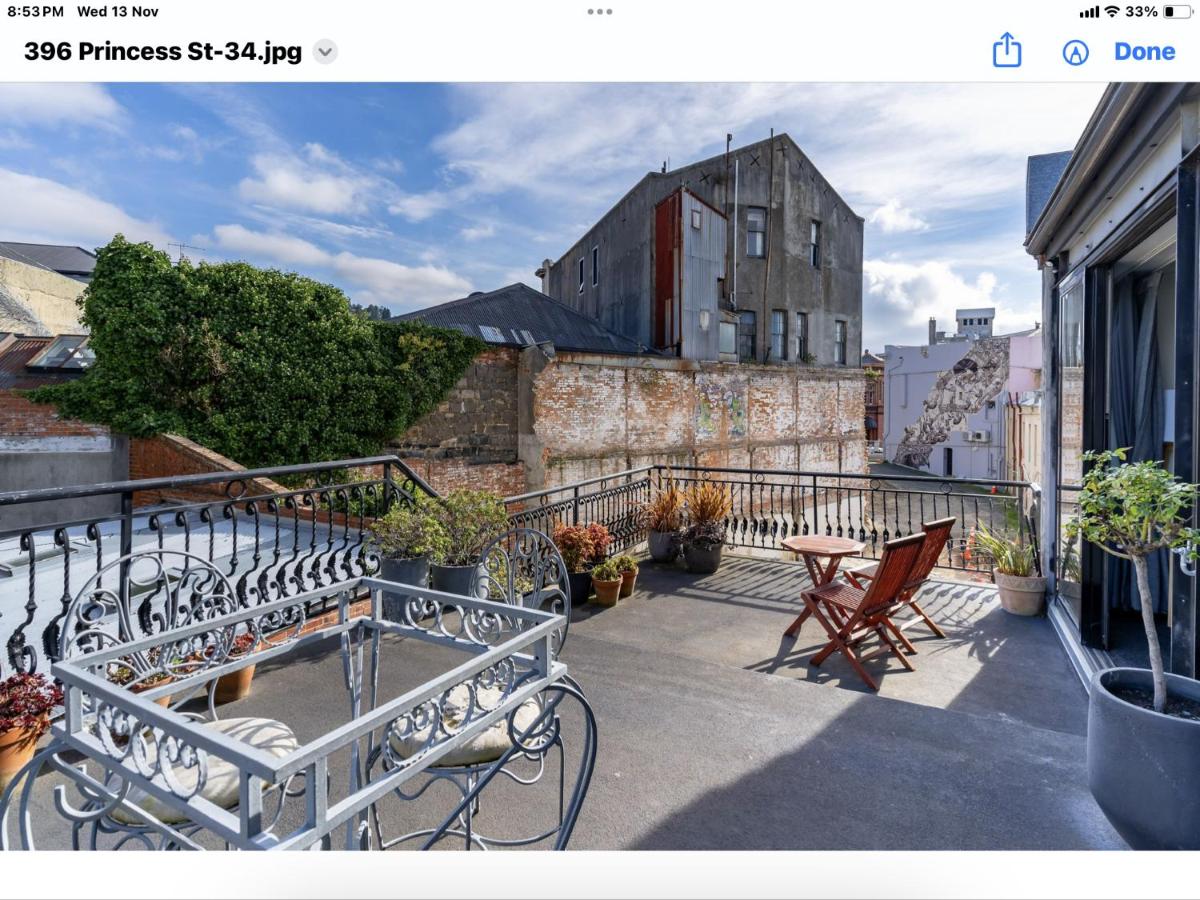 Two-Bedroom Deluxe Apartment with Balcony