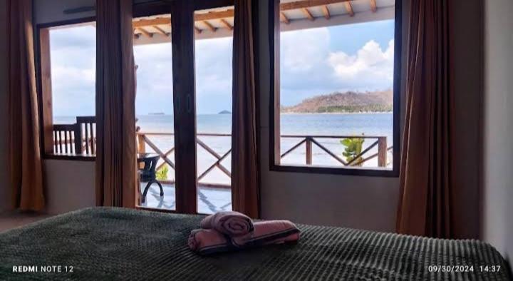 Signatura Scuba Gili gede Dive and Bed & Breakfast Tanjungan Beach Bungalow Gili Gede Indah - B&B