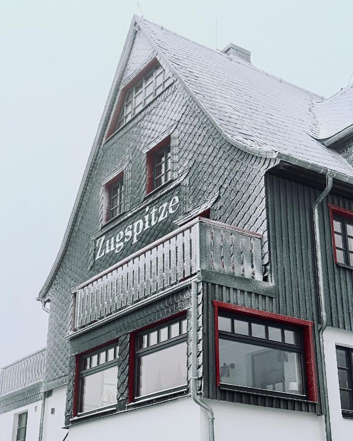 Zugspitze Apartment Sonn.Schein - B&B Altenberg