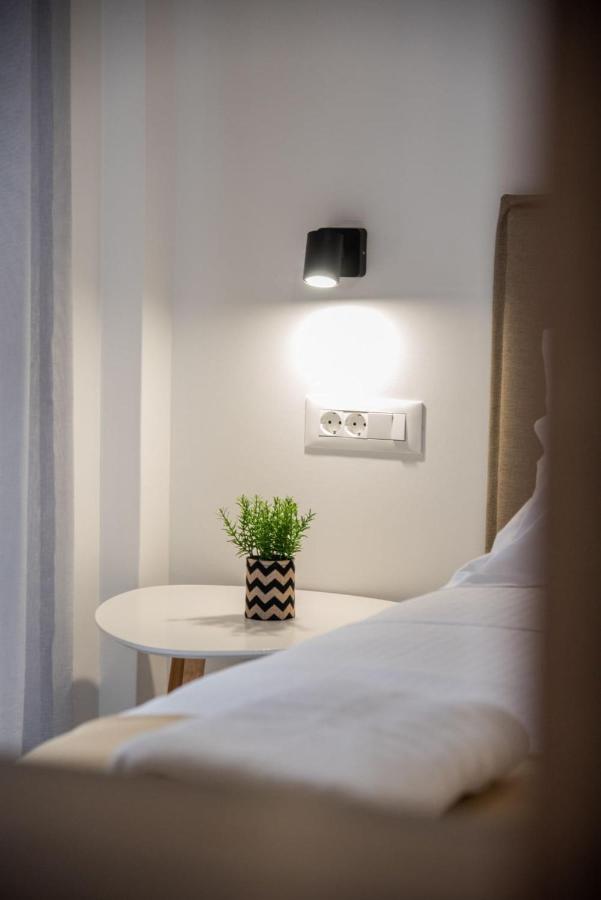 Minimal Chic Retreat Suite - B&B Chionato