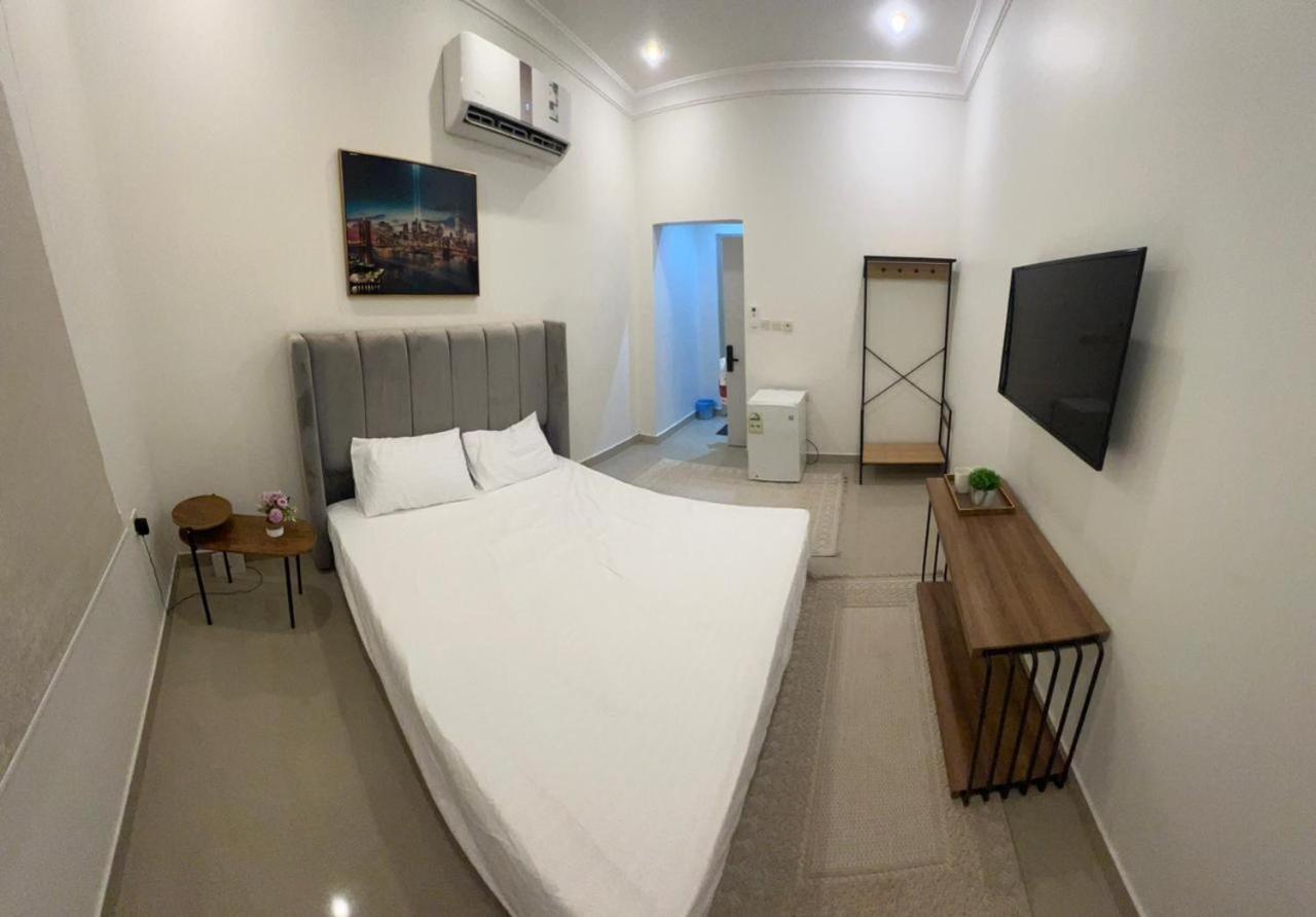 Smart Entry Room Al-Aqiq - B&B Riyad