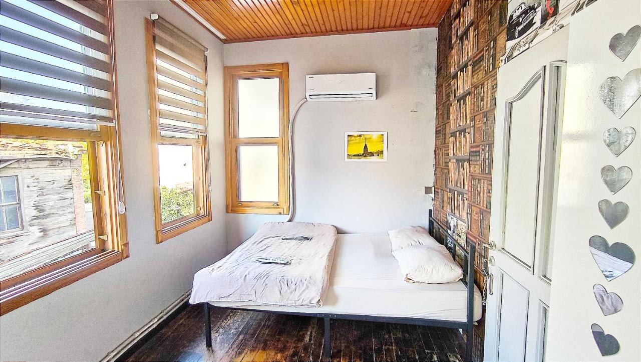 Queen Room with Shared Bathroom