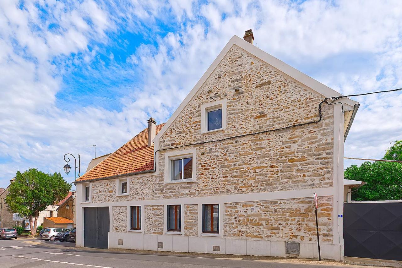 Maison indépendante proche Paris Saclay, Massy - Bed and Breakfast