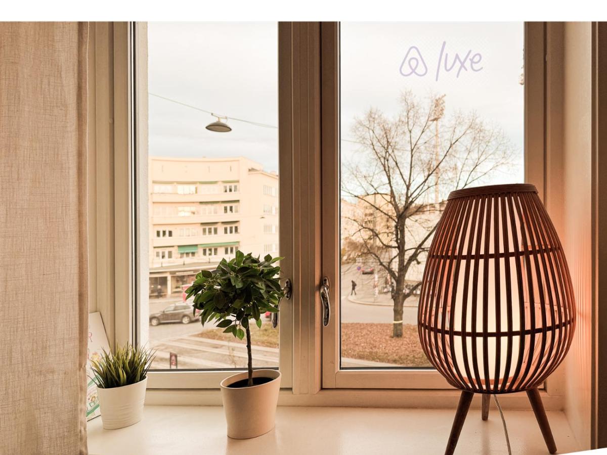 STYLISH - WORK FROM HOME - COZY - FAST WiFi - B&B