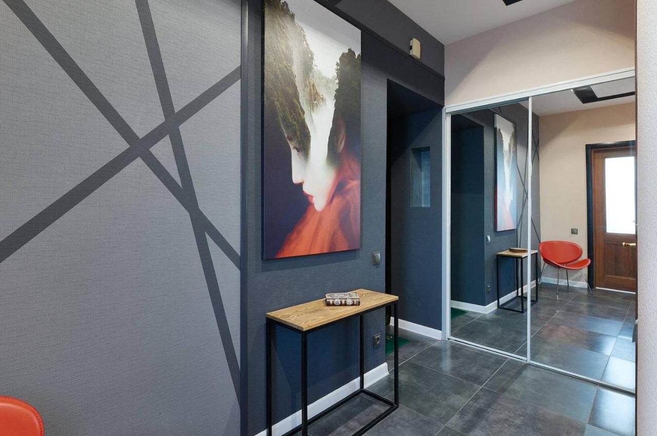 Two-Bedroom Suite - Metro Khreschatyk, Lyuteranska 3