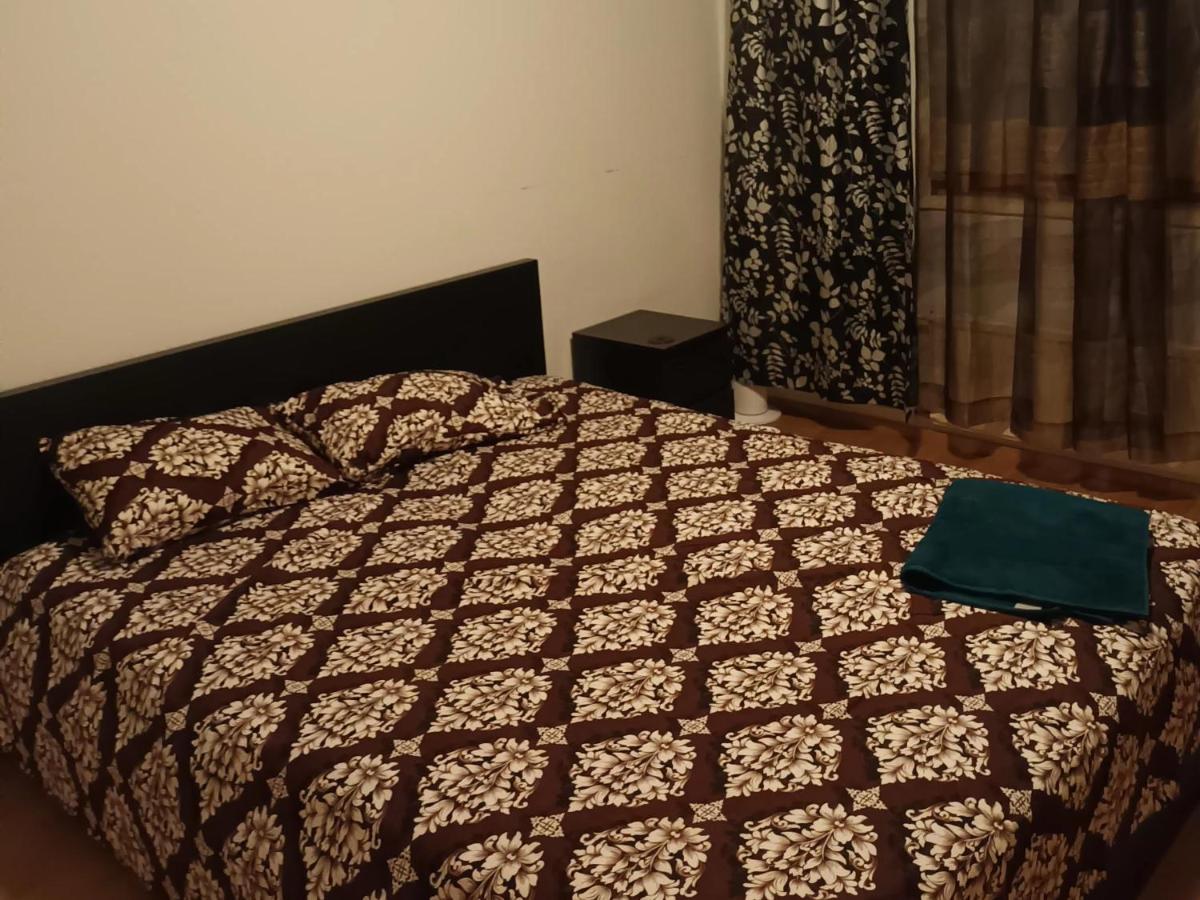 Private room in sharing apartment vantaa - B&B