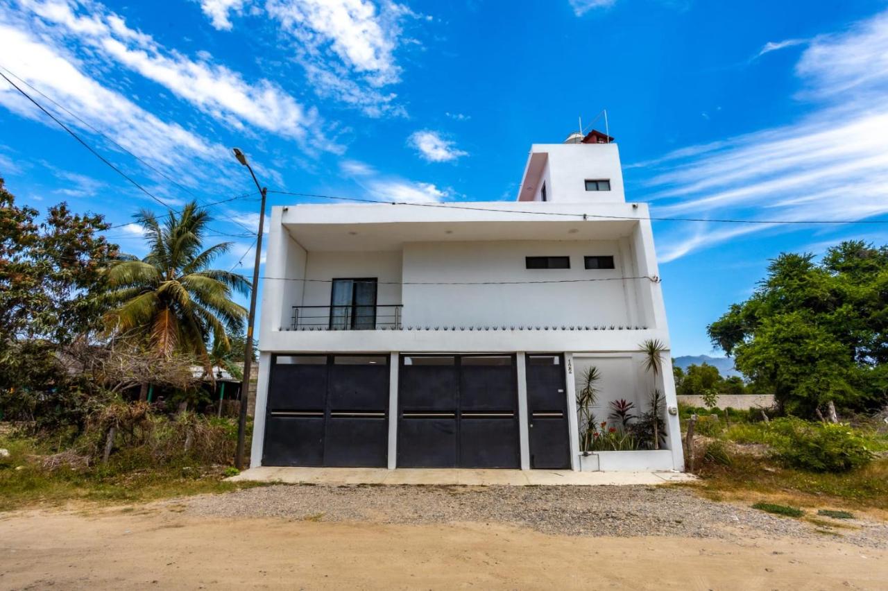 Casa Aeropuerto Vallarta - Bed and Breakfast