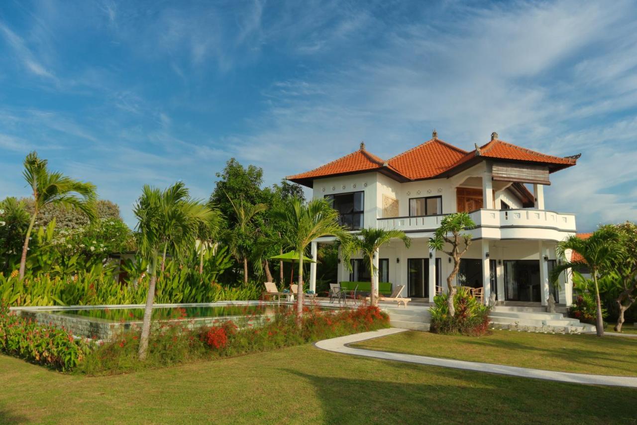 Saujana, Beachvilla with 3 bedrooms - B&B