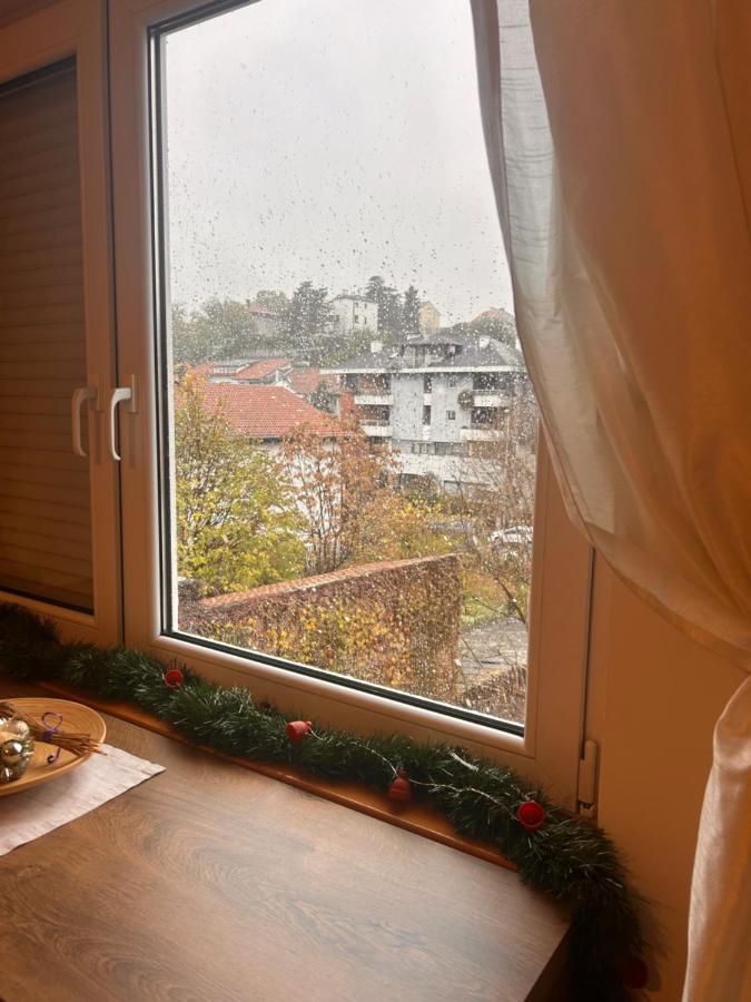 Cozy with parking - B&B Zemun