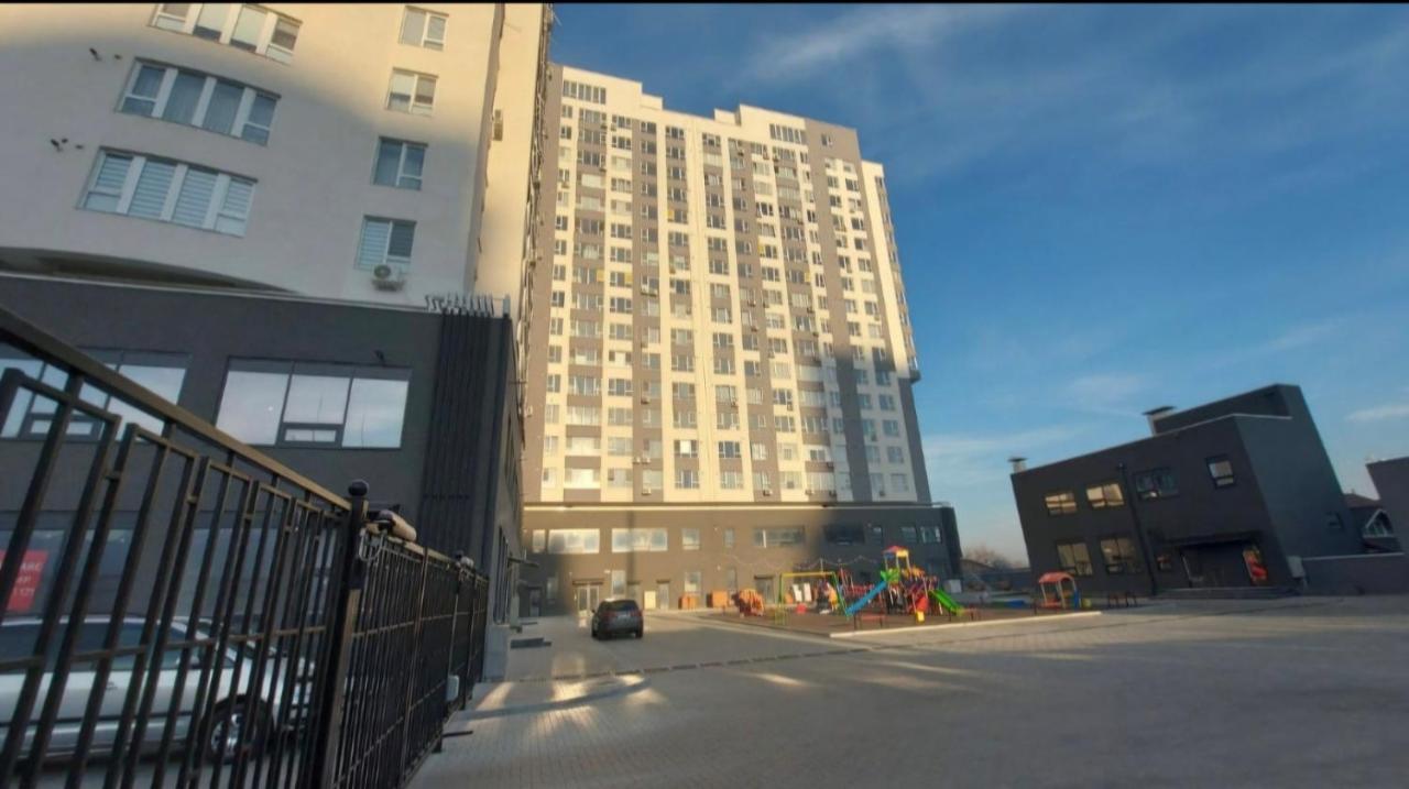 APARTAMENTS HOTEL CENTER & BOTANICA & TAXI AiRPORT - B&B Chișinău