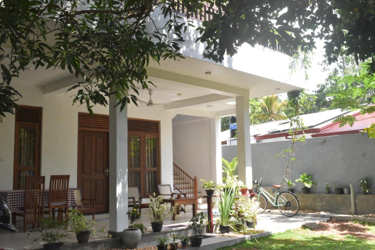 Villa Wanderlust - Ferienwohnung Hikkaduwa