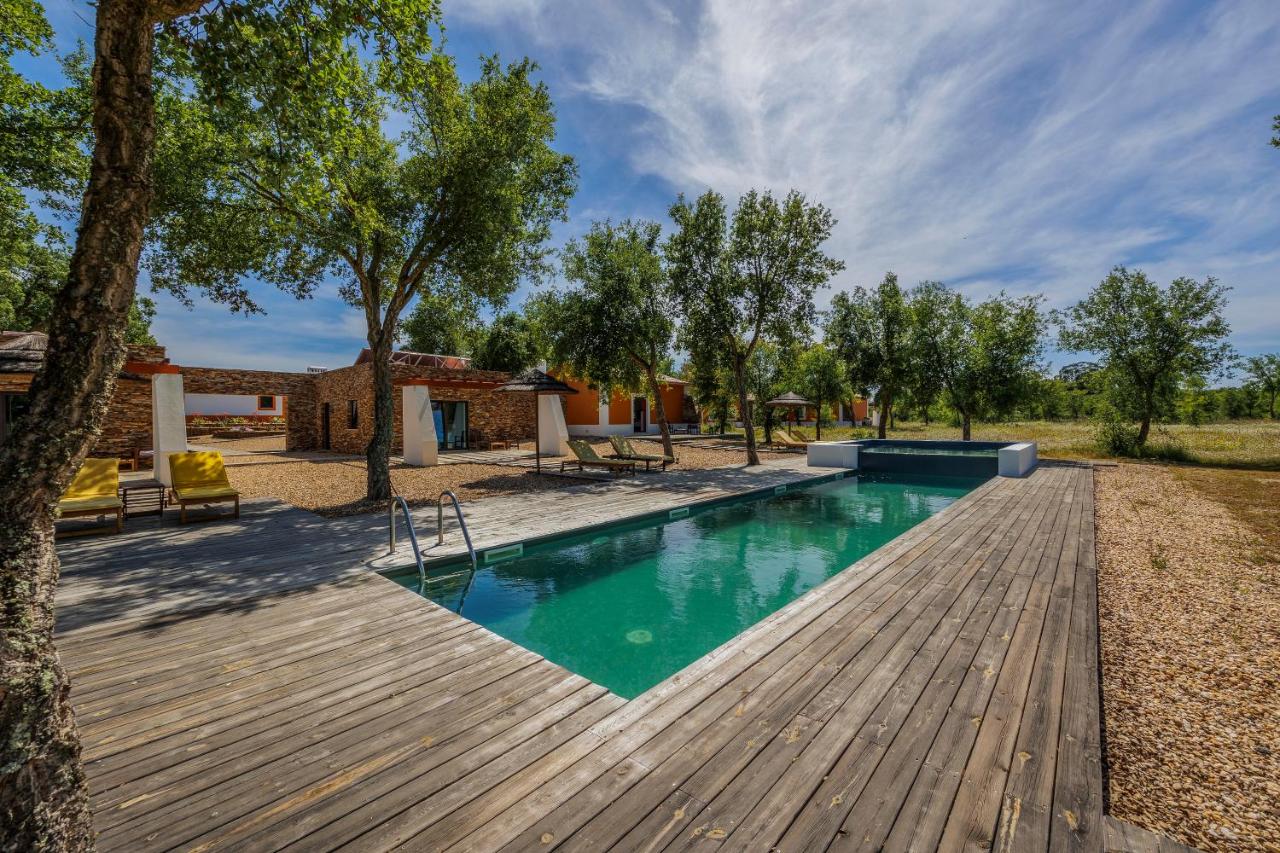 Suite Queen con Vista Piscina