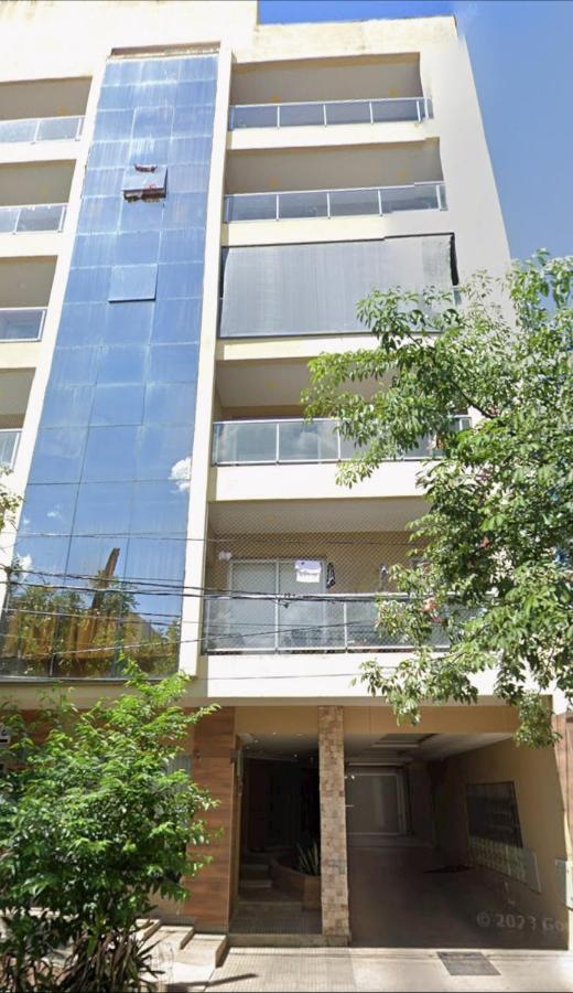 Departamento en Corrientes, céntrico, con piscina - B&B