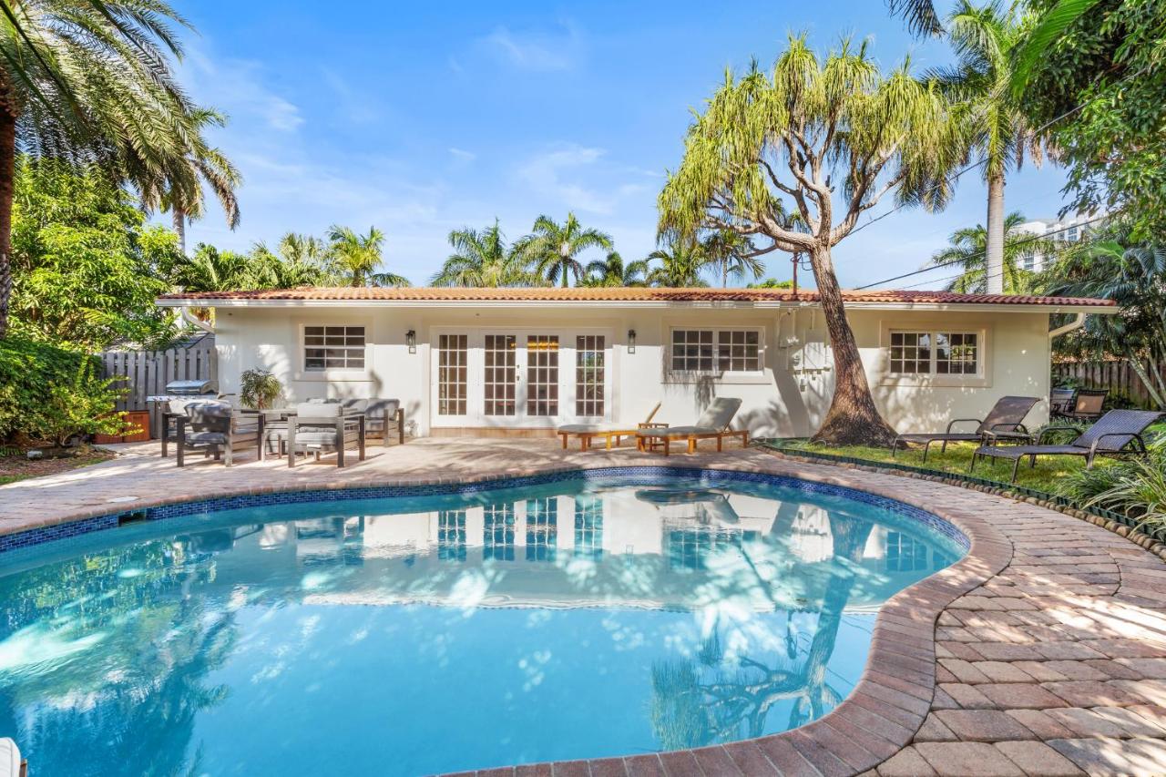 A Slice of Paradise - Bel Air Beach House with Private Pool - Chambres d'hôtes Fort Lauderdale