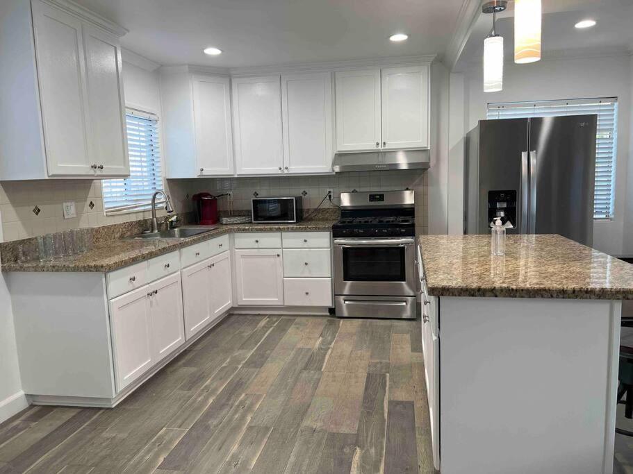 Disney Ca Adventure 5 mi Lt Saigon 3 2 - Ferienwohnung Garden Grove