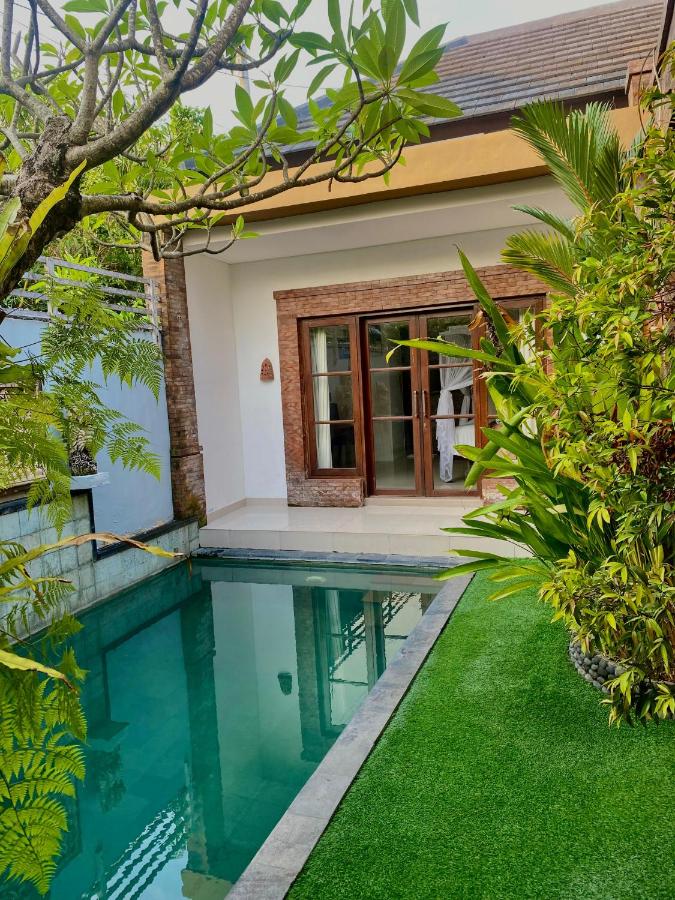 Raka Rai Villa - Bed and Breakfast Canggu