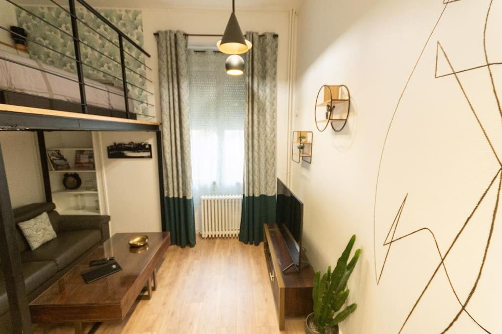 La Mezzanina - Hypercentre - Gare - Bed and Breakfast