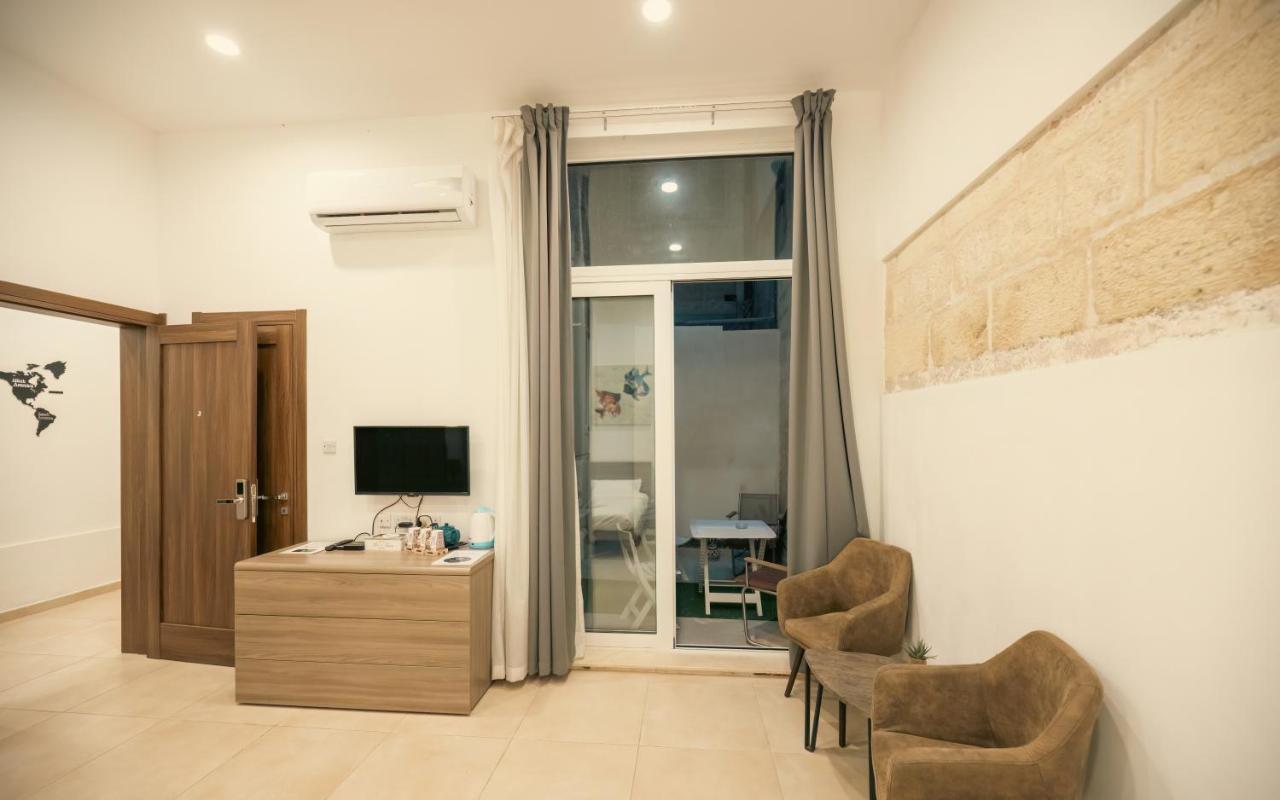 Habitación Triple con terraza