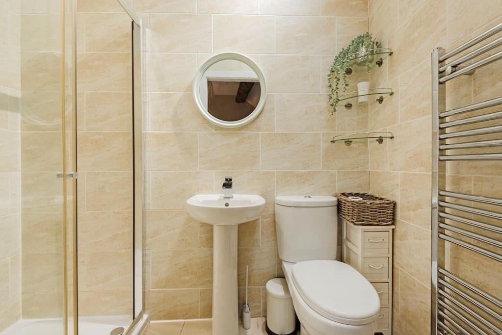 Sparrow Grove Retreat - B&B Sandbach