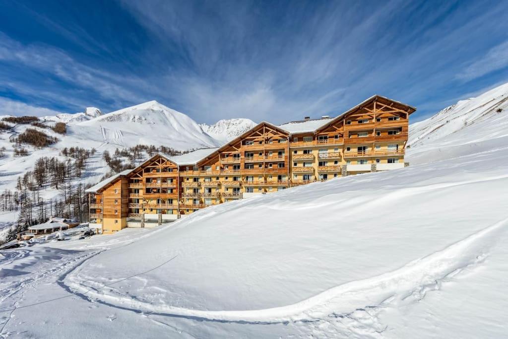 Appartement la Foux d'Allos vue sur la montagne - Chambres d'hôtes Allos