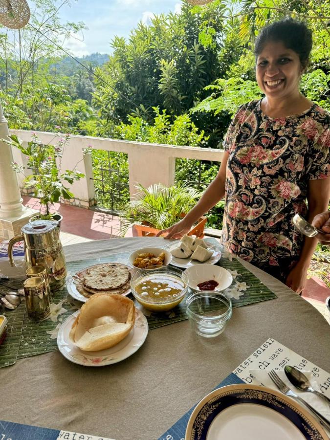 New Toropi Homestay - B&B