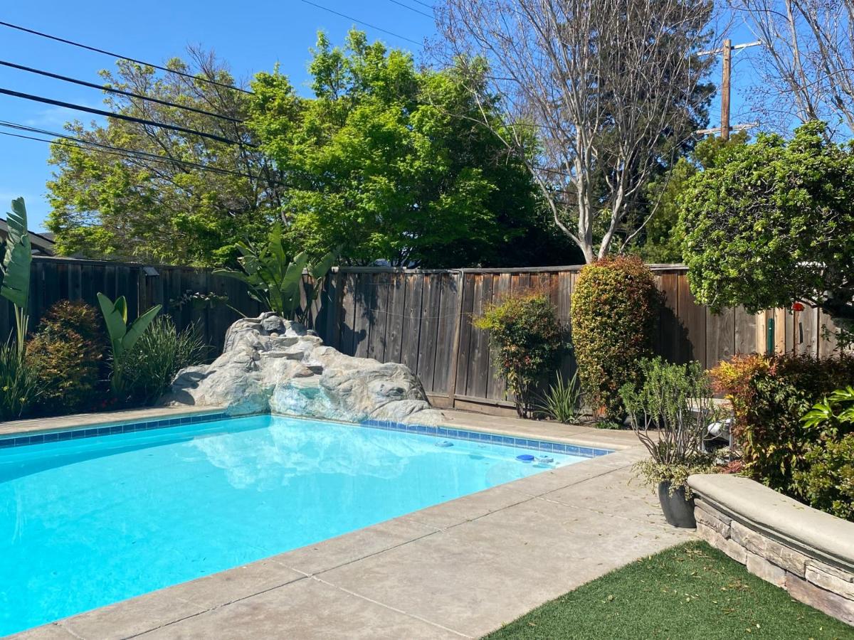 Peaceful large suit 1, 3 mins to Santana Row - B&B