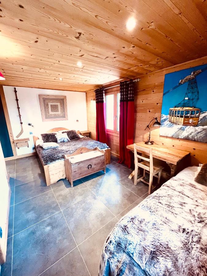 Double Room with Mountain View