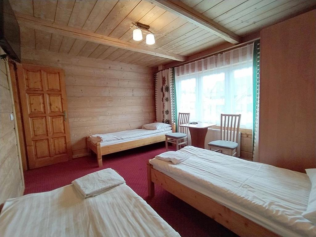 Chambre Familiale avec Salle de Bains