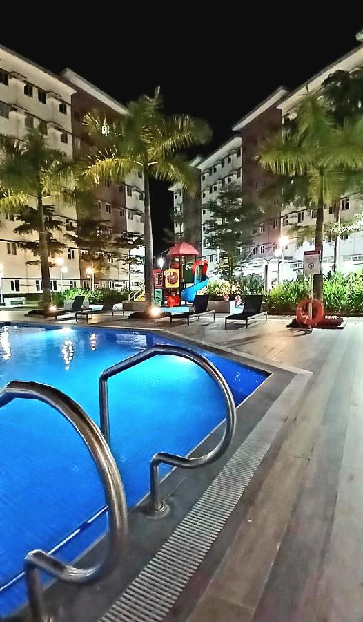 The Lumiére Stays Summer Escape Mallside Charm - Ferienwohnung
