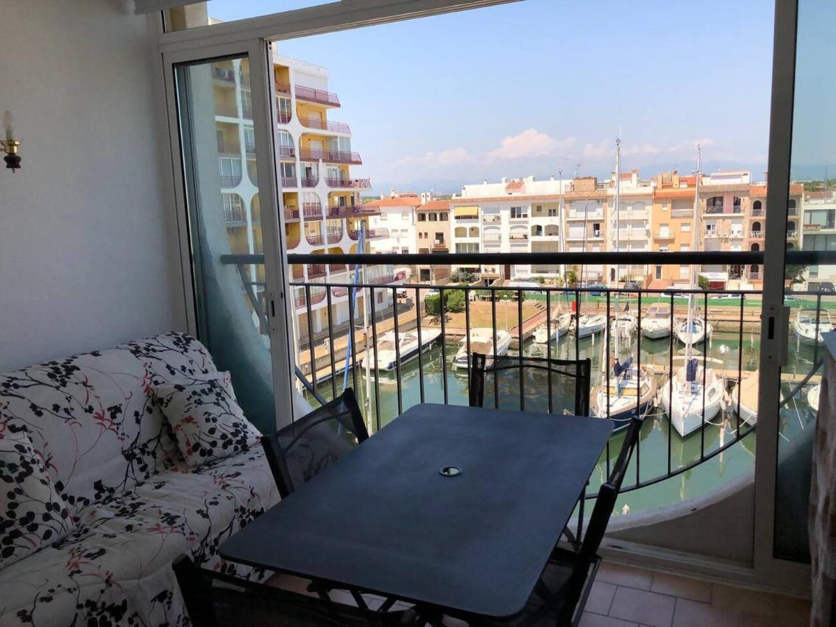 AwayDays - 67 - Estudio con Vistas al Canal - Chambres d’hôtes Empuriabrava