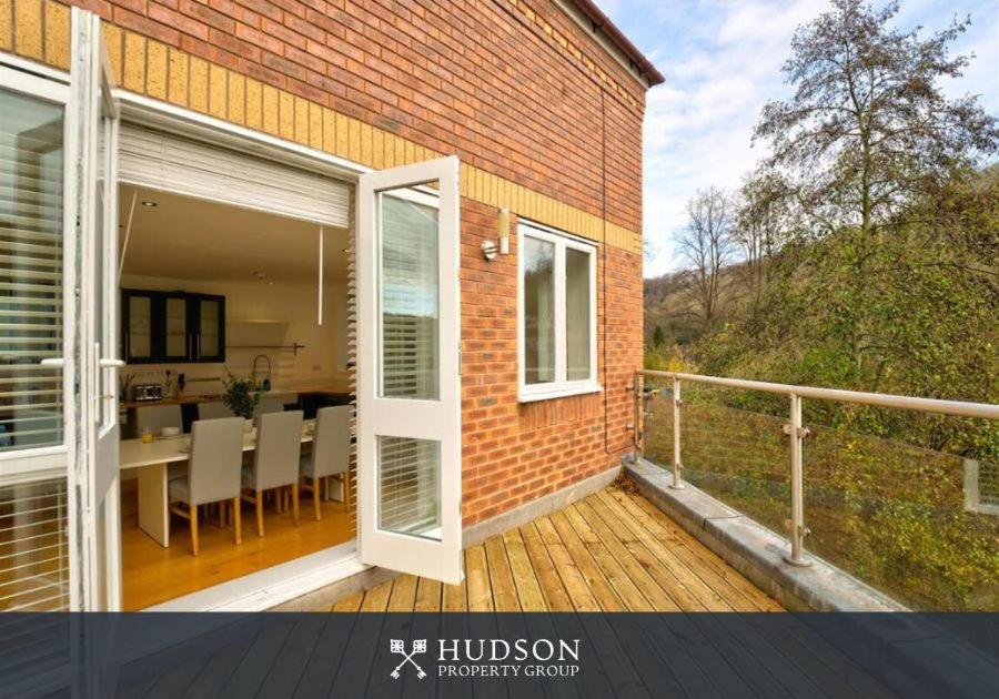 Ironbridge Townhouse with Roof Terrace and Parking - Bed and Breakfast Ironbridge
