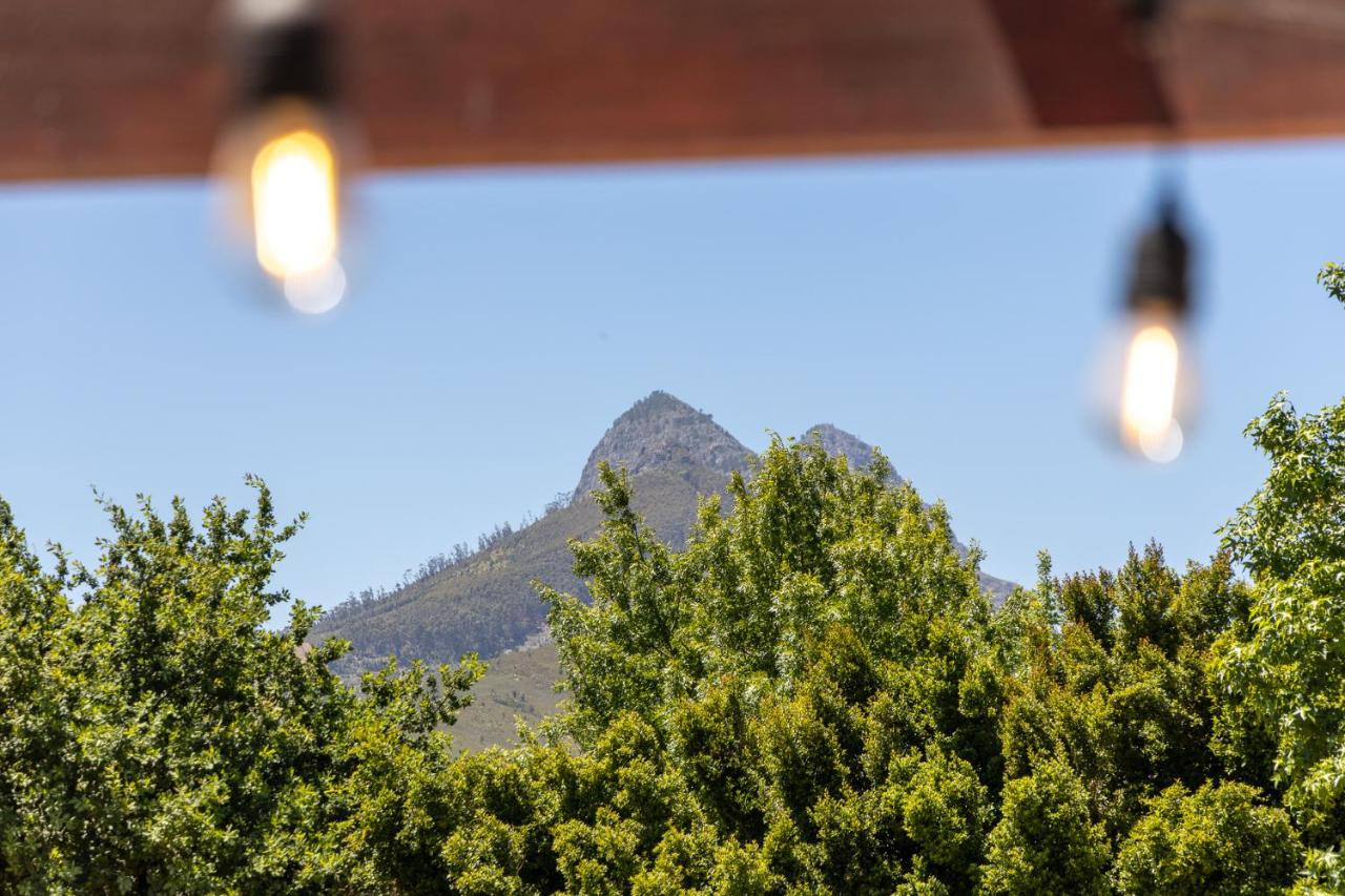 Mitre's Edge Simonsberg Studio - B&B